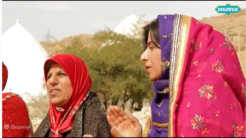 ببینید|  آواز خوانی زنان اوز با لهجه پارسی باستانی اچمی