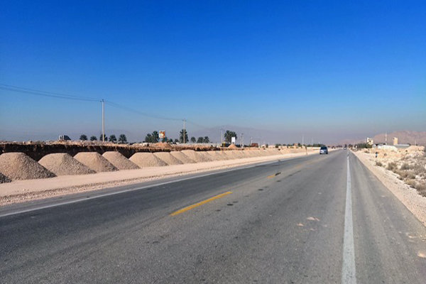 افتتاح ۳۲ کیلومتر از محور جهرم- لار- بندرعباس در سال جاری