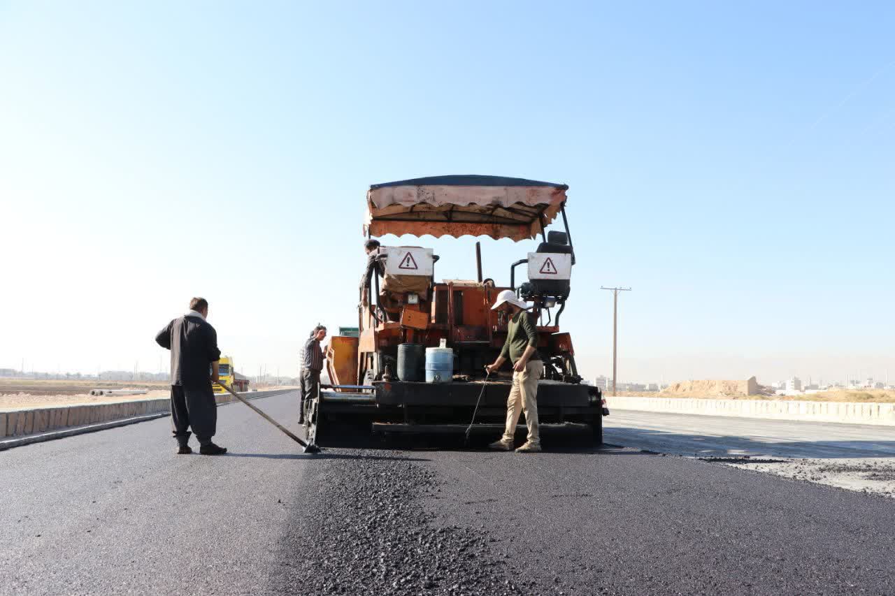 این بزرگراه ۵/۵ کیلومتری دهه فجر در شیراز به بهره برداری میرسد