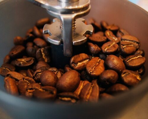 آسیاب کردن قهوه بدون دستگاه