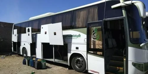 اتوبوسی نرسیده به شیراز توقیف و 395 میلیون تومان جریمه شد