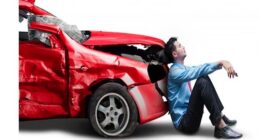 بیمه‌ چگونه خسارت تصادف راننده ای که گواهینامه اش تاریخ ندارد را می دهد؟