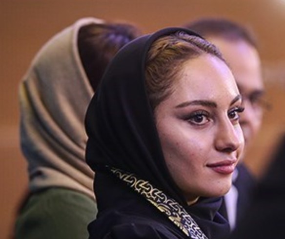 خواستگاری عجیب از دختر شیرازی وسط برنامه زنده +ویدئو