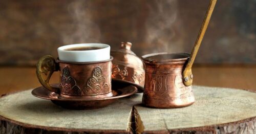 دله؛ قهوه‌جوش مخصوص قهوه عربی