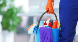 ۸ تا از سمی و کشنده ترین ترکیبات شوینده ها که در نظافت خانه استفاده می کنیم
