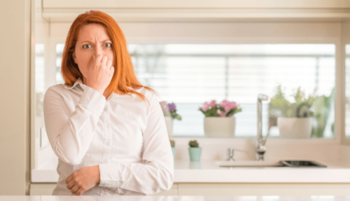 از بین بردن بوی سوختگی از خانه