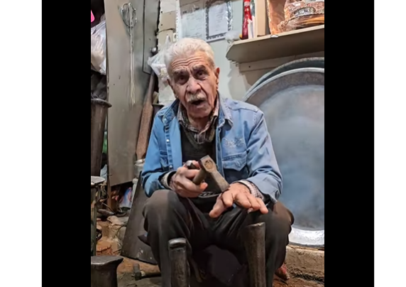 خاطرات استاد کریم اوجی نَقاره ساز قدیمی بازار قیصریه شیراز (+فیلم)