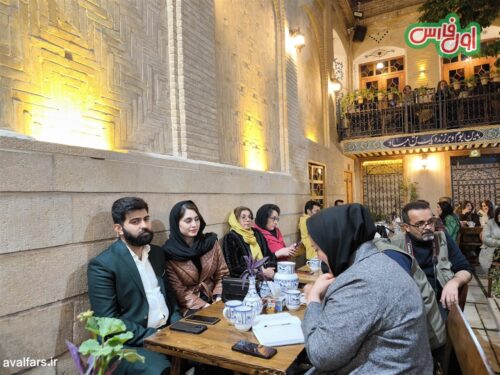 عکس های یادگاری مردم در هتل سنتی راد شیراز 17
