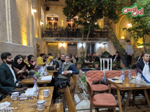 عکس های یادگاری مردم در هتل سنتی راد شیراز 2
