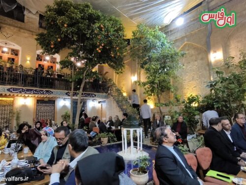 عکس های یادگاری مردم در هتل سنتی راد شیراز 22