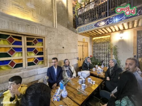 عکس های یادگاری مردم در هتل سنتی راد شیراز 31