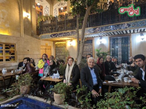 عکس های یادگاری مردم در هتل سنتی راد شیراز 47