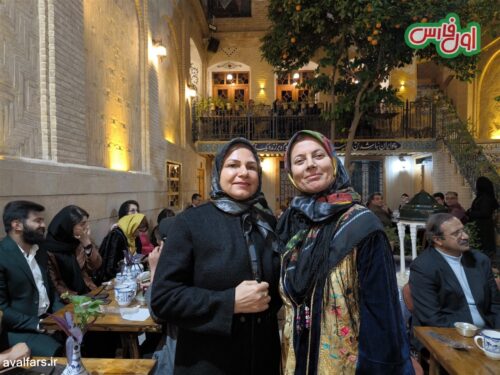 عکس های یادگاری مردم در هتل سنتی راد شیراز 48