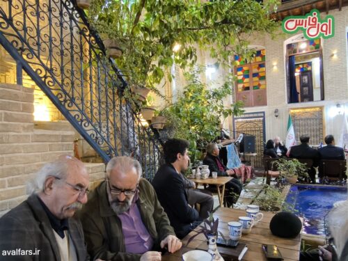 عکس های یادگاری مردم در هتل سنتی راد شیراز 8