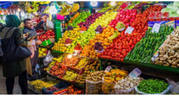 توزیع میوه تنظیم بازاری در ماه رمضان و تعطیلات نوروزی در فارس ادامه دارد