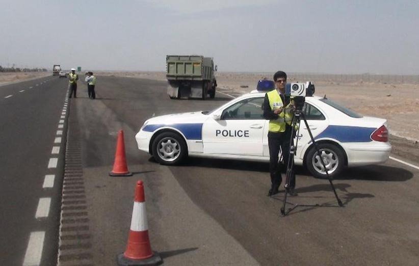 ببینید| برخورد عجیب پلیس راه یزد با خودروهای پر سرعت