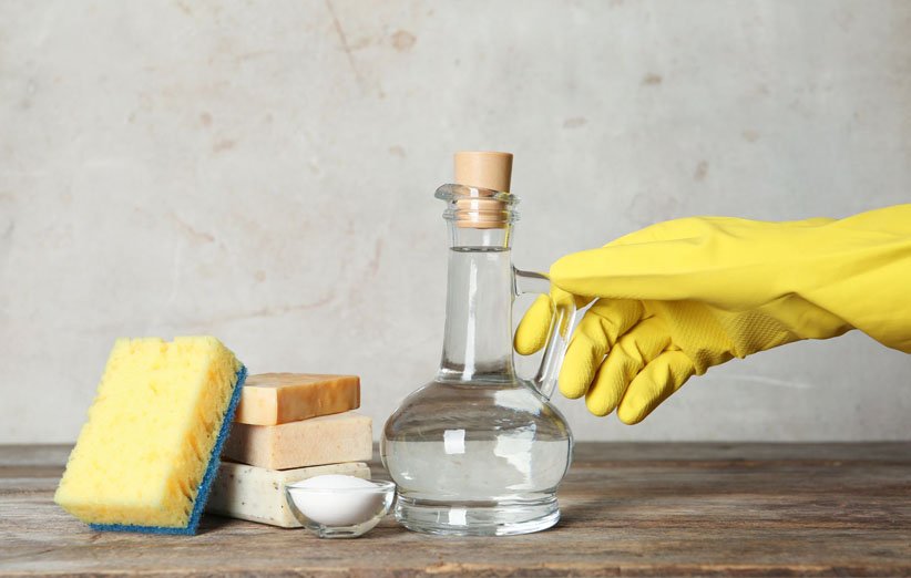 ۸ وسیله ای که هرگز نباید آنها را با سرکه تمیز کنید