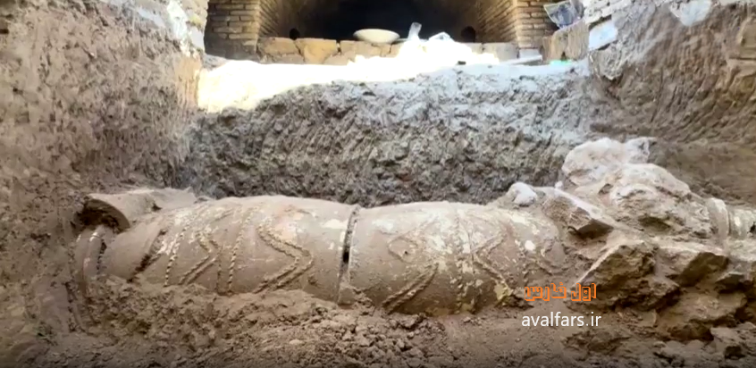 (+ویدئو) کشف عتیقه های مرموز وسط شهر اصفهان که تا به حال شبیه‌شان دیده نشده‌است