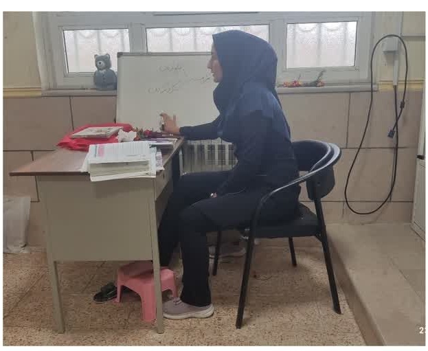 عشق عجیب یک معلم به کارش در استان فارس+عکس