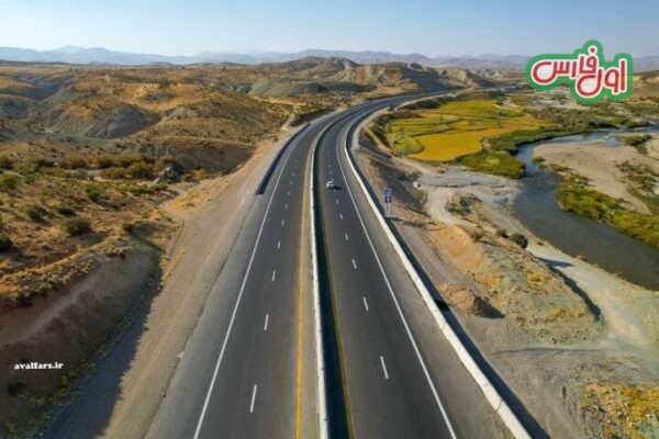 تردد مفت و مجانی از آزادراه اصفهان شیراز که تهش خوش بحال رانندگان و مسافران نمی شود