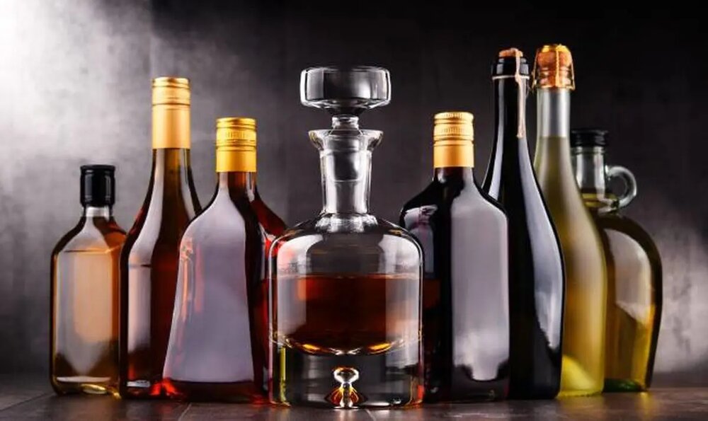مصرف مشروبات الکلی تا چه اندازه باعث مسمومیت کشنده می شود؟