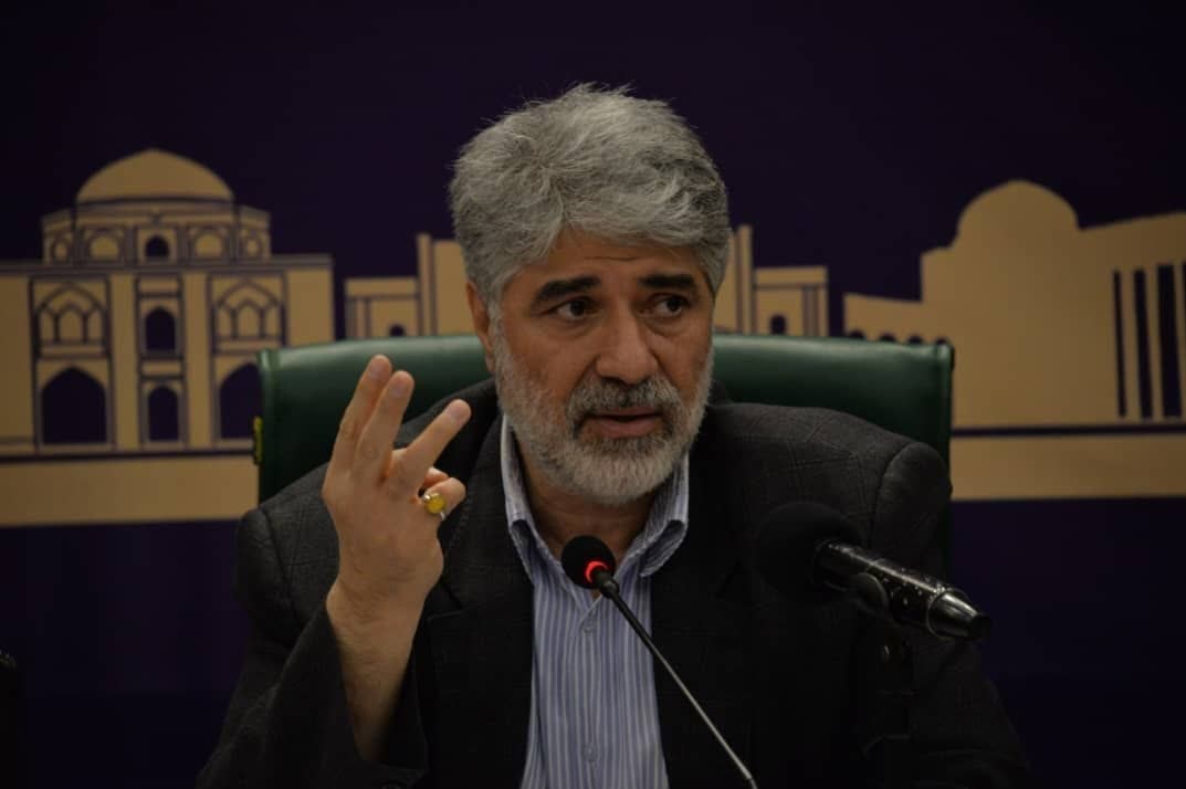 بغض عضو شورای شهر خطاب به شهردار شیراز ترکید/ تعطیل کنید و مسئولیت را به استاندار بسپارید