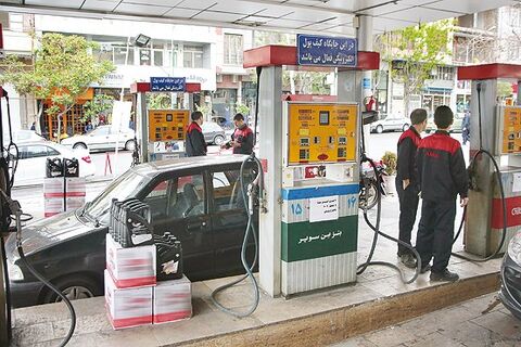 اتفاق باورنکردنی در پمپ بنزین ها در حالی که قیمت بنزین هنوز سرجاشه