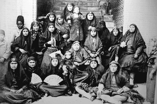 گروهی از زنان همدسته زینب پاشا