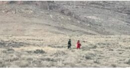 تصاویر ۲ کودک گمشده در کوه بمو شیراز پس از پیدا شدن