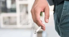 از بین بردن بوی سیگار از روی لباس با چندین ترفند ساده و سریع