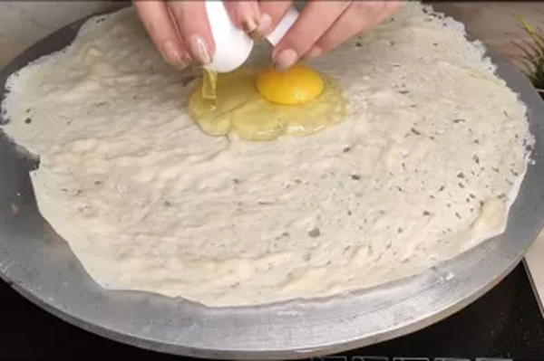 (+ویدئو) طرز تهیه نان سنتی و خوشمزه رگاگ/ نان اصیل جنوب ایران
