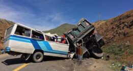 حادثه خونین برخورد مینی‌بوس و کامیون در جاده داراب – بندرعباس به ۱۳ مصدوم