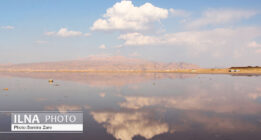 تصاویر جدیدی از دریاچه مهارلو که استخراج نمک درآن ادامه دارد