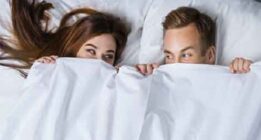 زن و شوهر شب چه مدلی کنار هم بخوابند؟