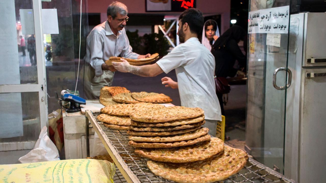 دستگیری یک سرهنگ پس از قلدری در صف نانوایی