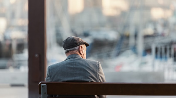 افزایش ۵۶ درصدی خطر سکته مغزی در سالمندان تنها