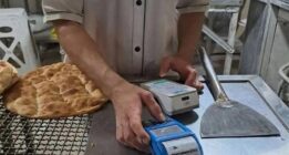 کسب سودهای بادآورده نانوایی‌ها با تخلف ۳ جانبه که مشتری ها بدانند
