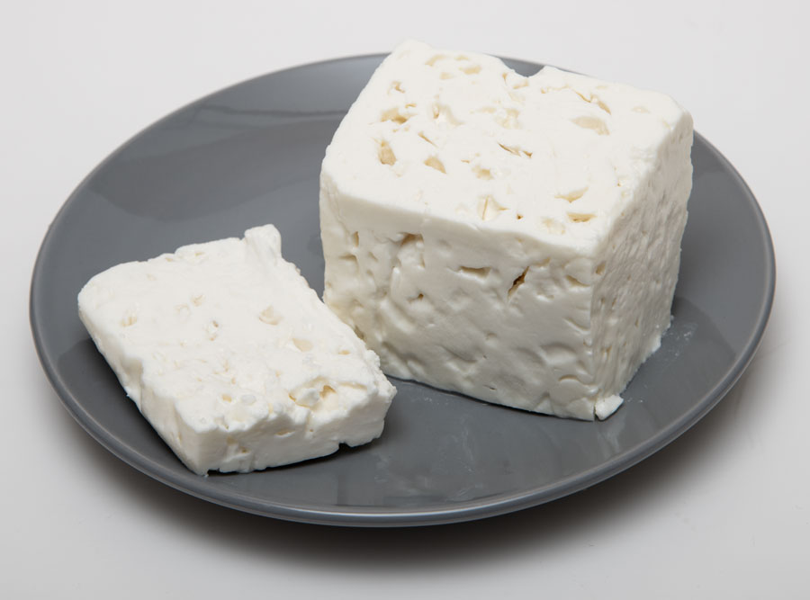 دو روش برای تهیه پنیر لیقوان سالم و خوشمزه در خانه