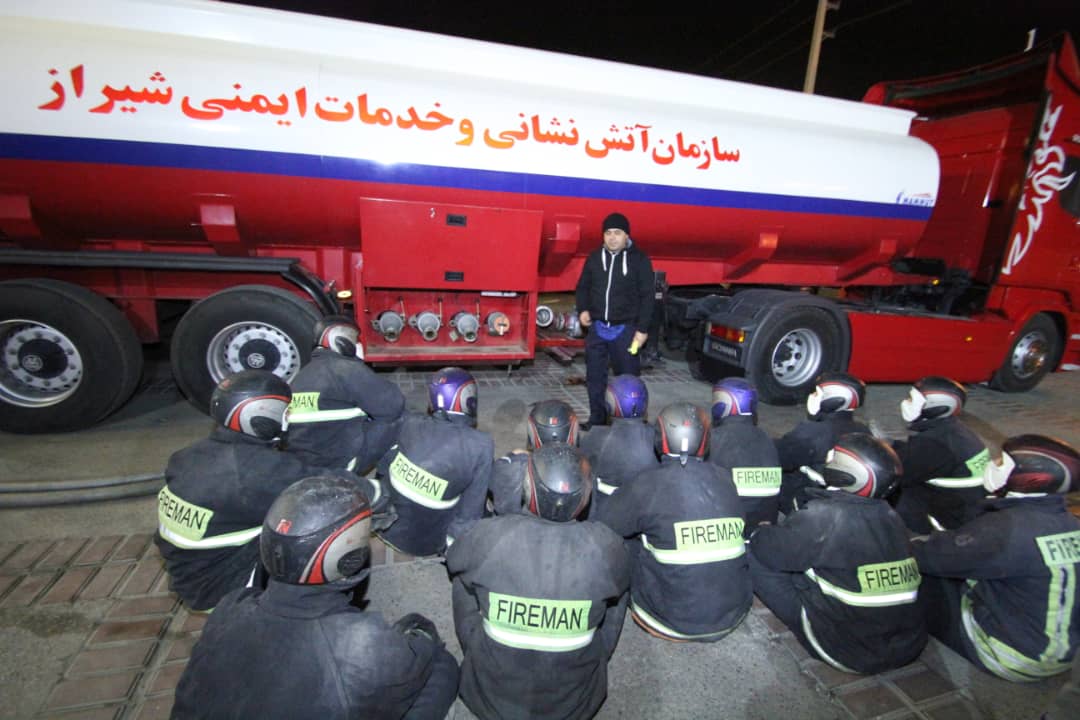 هشدار آتش نشانی شیراز برای وزش شدید باد در روزهای ۴ و ۵ فروردین