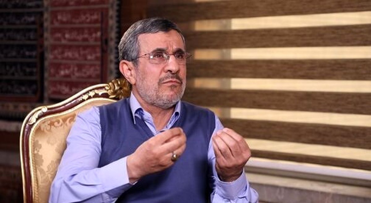استایل احمدی نژادی در مجمع جنجال بپا کرد+عکس