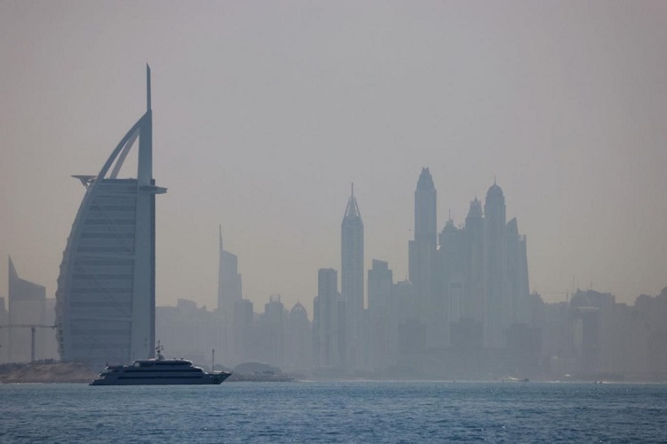 تصمیم امارات به دادن گذرنامه به خارجی‌های ثروتمند