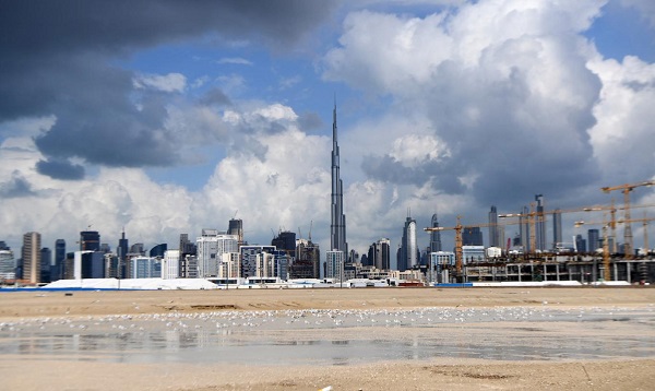بارش روزانه باران مصنوعی در دبی برای مقابله با گرما