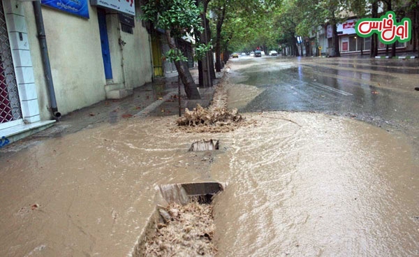 بارش‌ شدید باران برخی مناطق استان فارس را فرا می گیرد