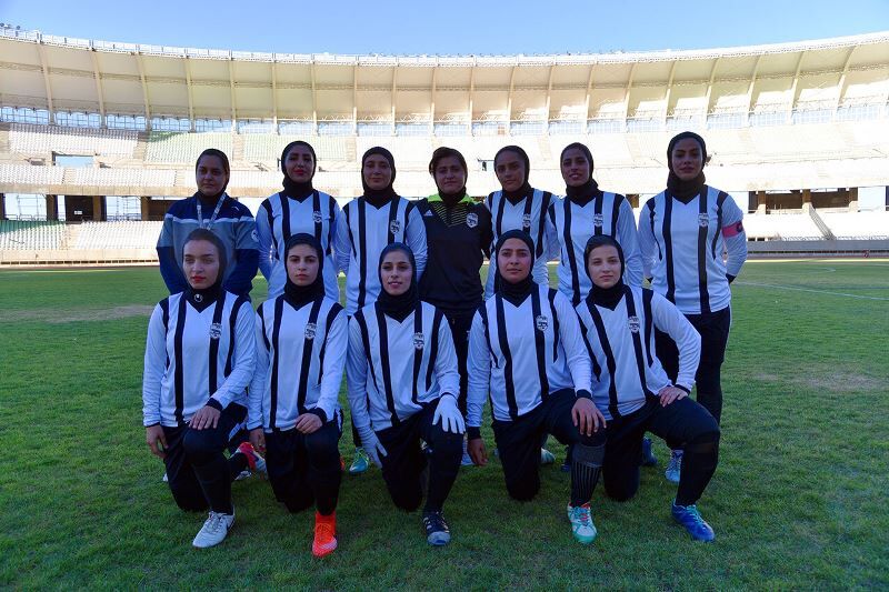 چرا زنان فوتبالیست از استان فارس می روند ؟