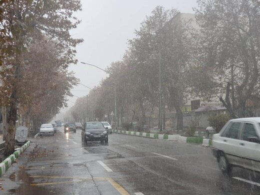 آخرین وضعیت جوی و ترافیکی راه های کشور:جاده‌ها ۲۳ استان برفی و بارانی می شود