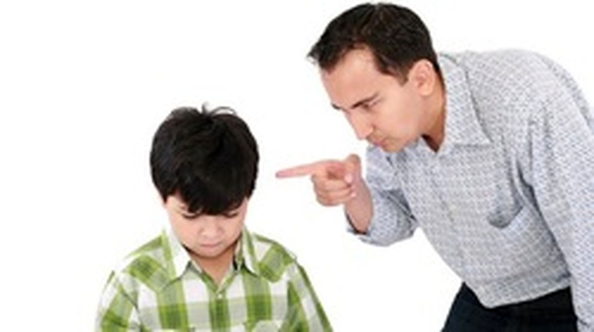 چرا کودکان به حرف پدر و مادر گوش نمی کنند؟