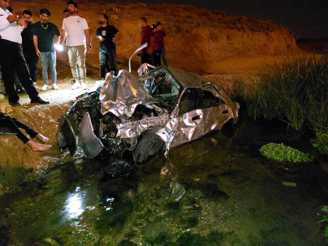 سقوط مرگبار زانتیا به رودخانه در جاده شیراز – صدرا بدلیل نامعلوم  +عکس