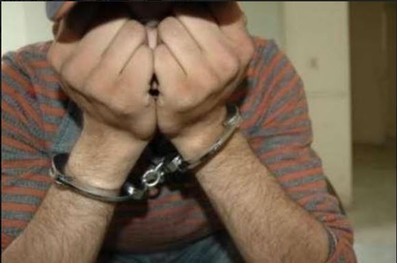 دستگیری یک سارق حین دستبرد به یک خودرو در ممسنی