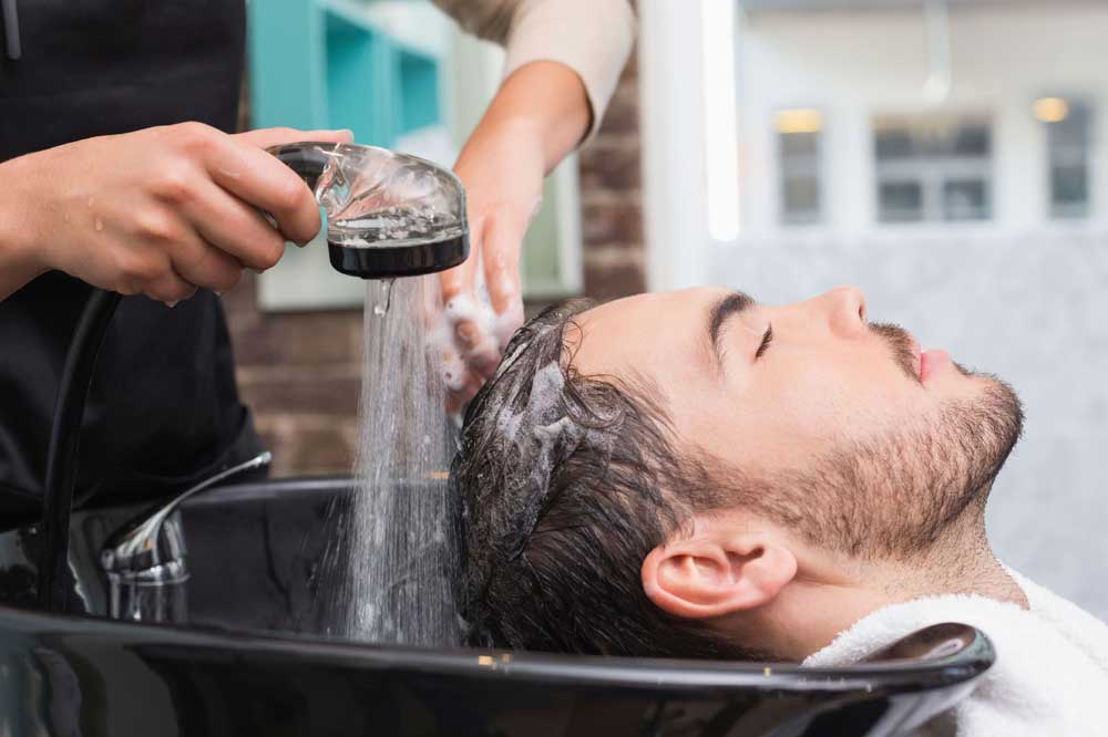 توصیه جالب متخصصان در مورد شستشو روزانه ، سشوار و اتوی مو