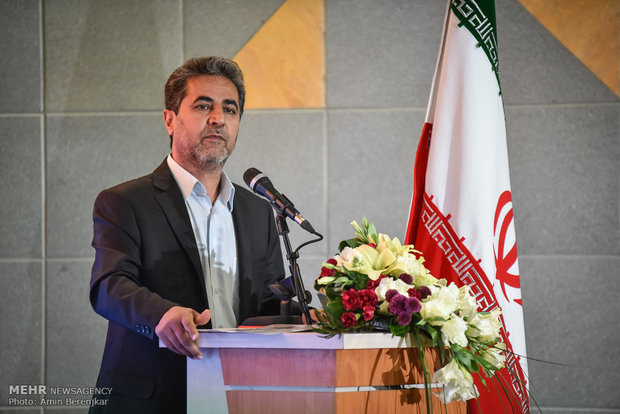 شهردار شیراز تاکید کرد: سازمان همیاری برای افزایش درآمد شهرداری‌ها تلاش کند